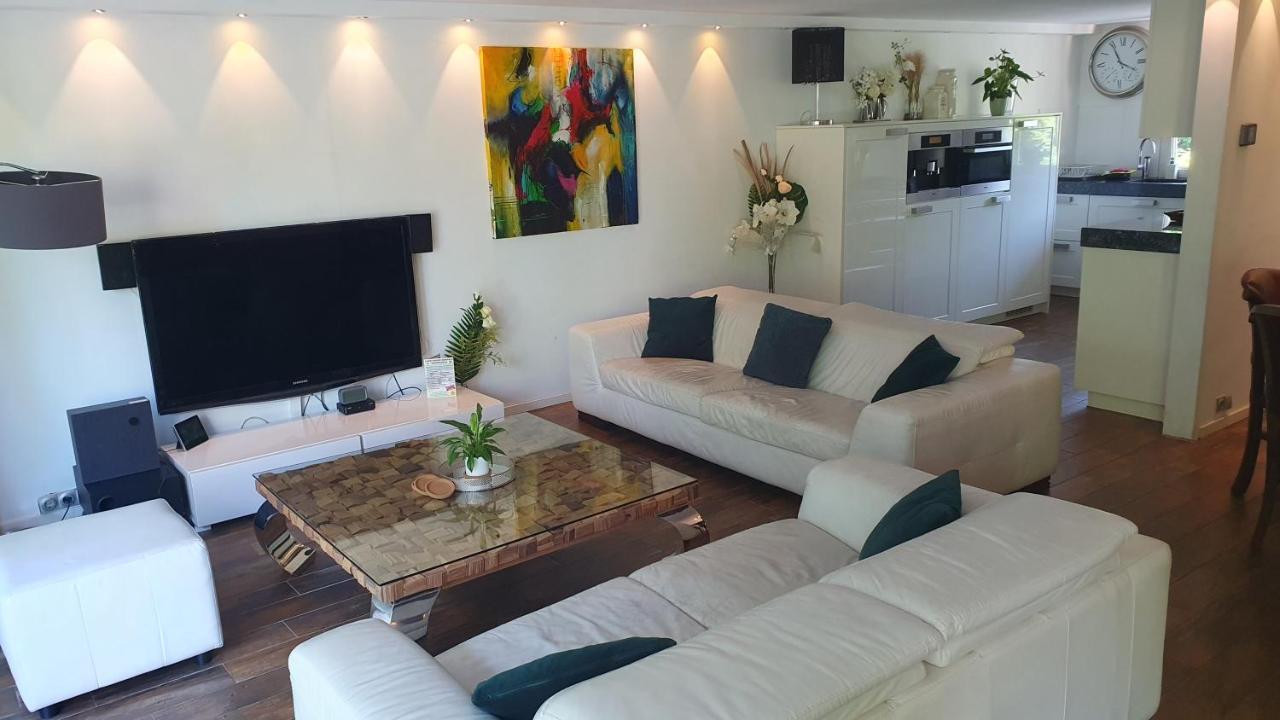 Lake House 74, Luxury Accommodation Ir Sauna Warmond エクステリア 写真